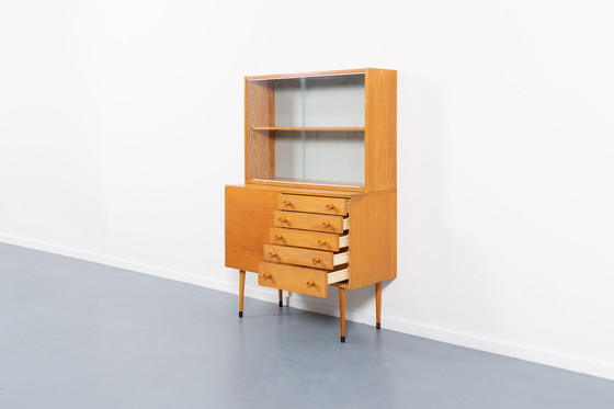 Image 1 of Mid Century kast