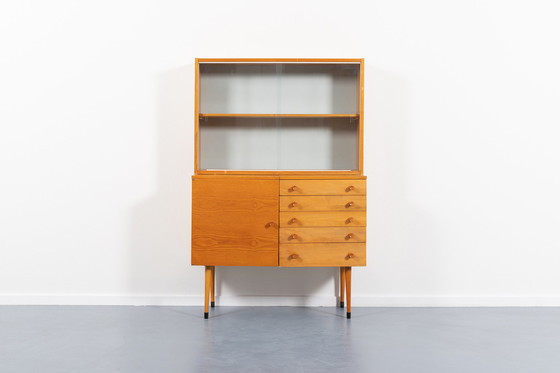 Image 1 of Mid Century kast