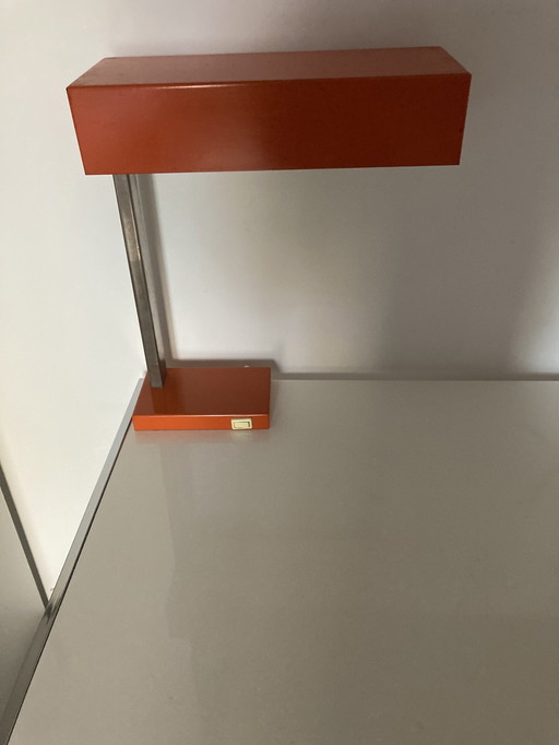 Metalen bureaulamp, oranje jaren 70