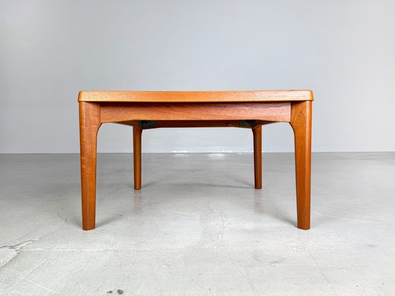 Image 1 of Originele Henning Kjaernulf Midcentury salontafel Velje Stolefabrik Teakhout