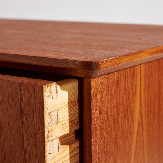 Image 1 of Mk10390 Gerestaureerd teak dressoir