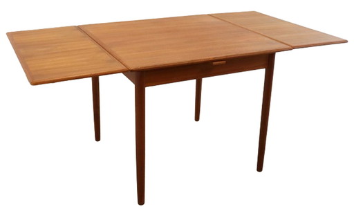 AM Møbler verlengbare eettafel 'Junderup' vintage