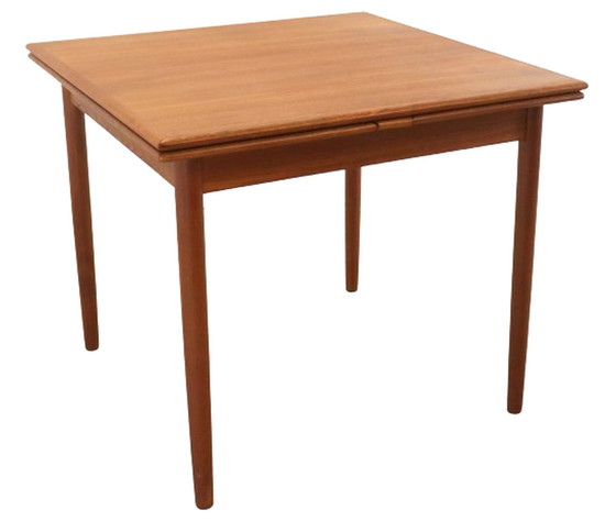 Image 1 of AM Møbler verlengbare eettafel 'Junderup' vintage