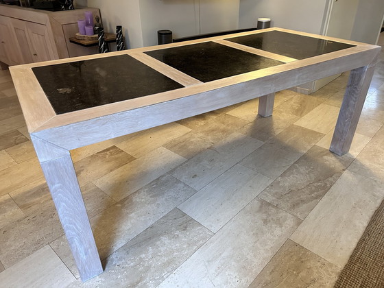 Image 1 of Eiken White Wash Tafel Met Natuursteen Inleg