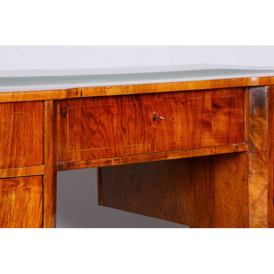 Image 1 of Vintage Biedermeier notenhouten bureau, Tsjecho-Slowakije 1830