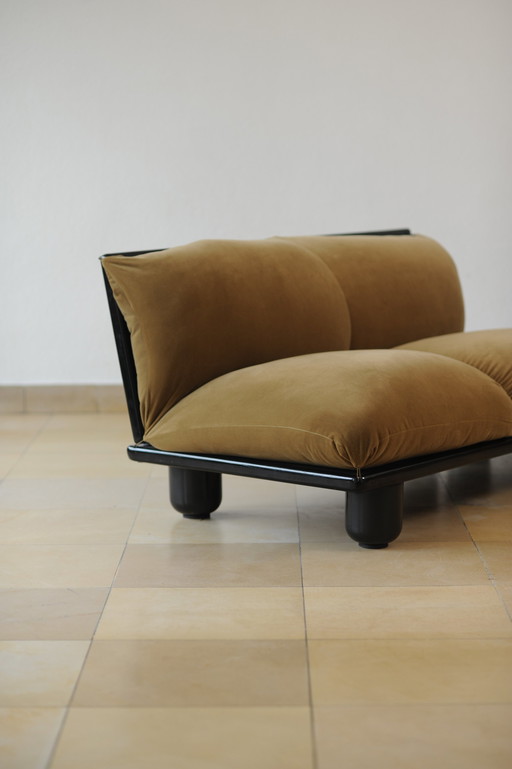 Zeldzame Carlo Bartoli Voor Rossi Di Albizzate 'Blop' Sofa + Tafel