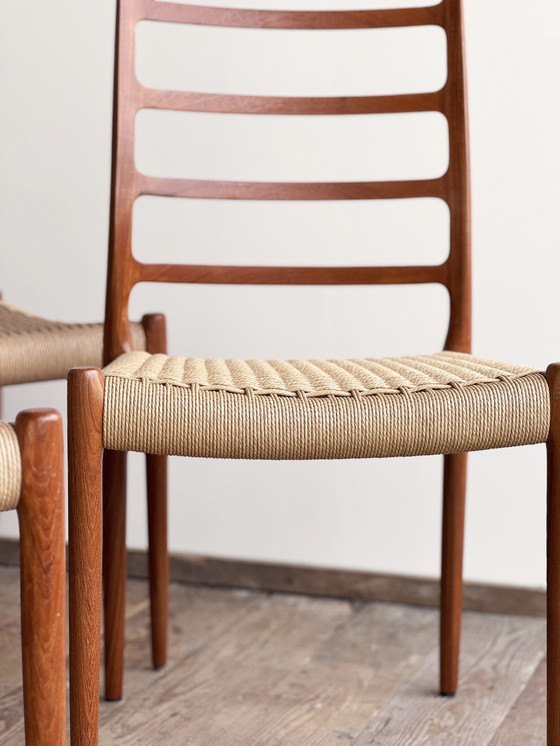 Image 1 of Mid Century Deense Model 82 eetkamerstoelen in teak van Niels O. Møller voor J.L Møllers Møbelfabrik, 1950, set van 4