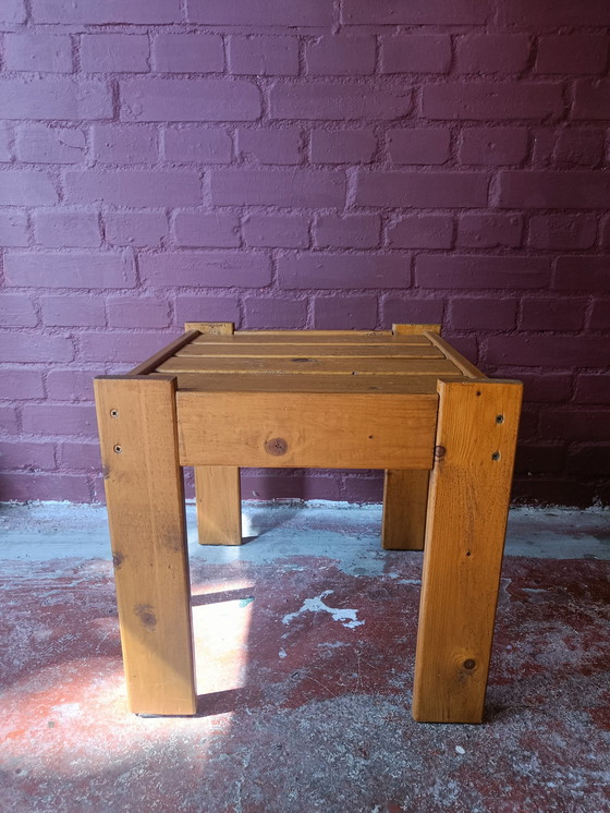 Image 1 of  Vintage grenen latten bijzettafel