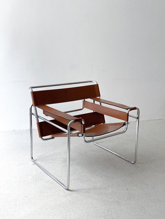 Image 1 of Marcel Breuer B3 Wassily Loungestoel Door Gavina