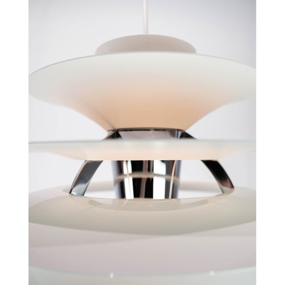 Image 1 of Vintage PH Snowball hanglamp met wit gelakte kappen van Poul Henningsen voor Louis Poulsen