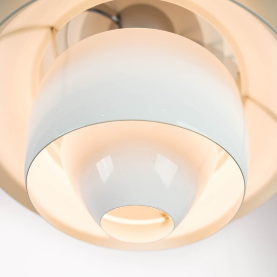 Image 1 of Vintage PH Snowball hanglamp met wit gelakte kappen van Poul Henningsen voor Louis Poulsen