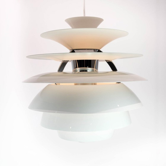 Image 1 of Vintage PH Snowball hanglamp met wit gelakte kappen van Poul Henningsen voor Louis Poulsen