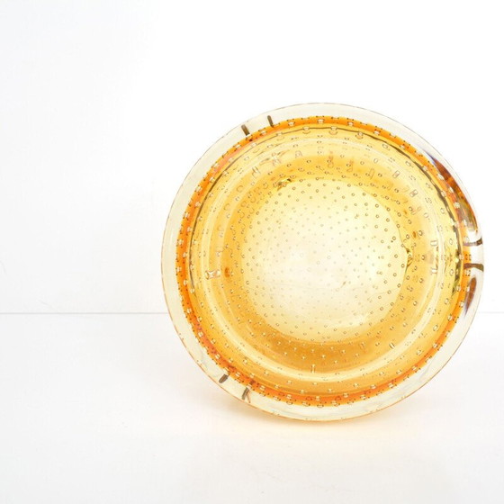 Image 1 of Vintage honingglas asbak "K169" door Milan Metelak voor Harrachov, Tsjechië 1960