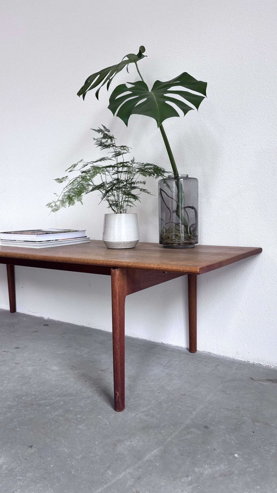 Image 1 of Vintage Salontafel Eiken Hans J Wegner 