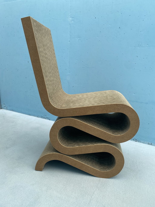 Vitra wiggle chair