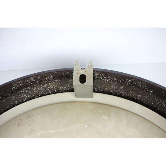 Image 1 of Vintage bakelieten en glazen wandklok van Pragotron, Tsjecho-Slowakije 1960