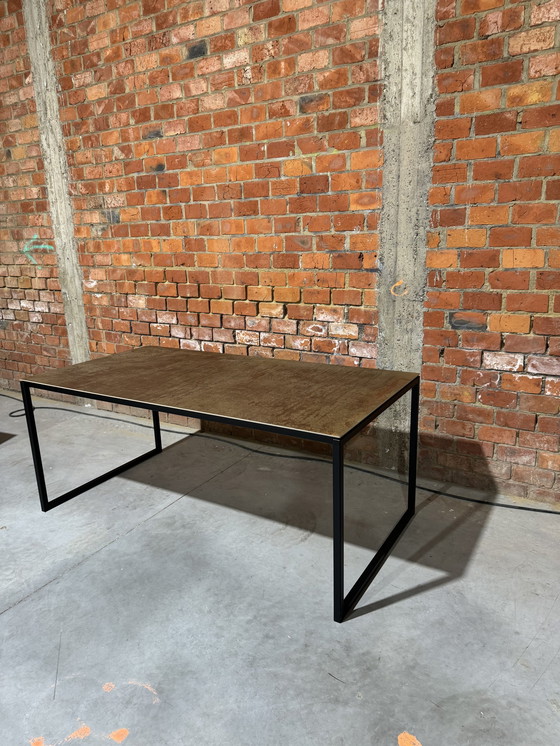 Image 1 of Keramische eettafel met roestkleurig tafelblad 180x90 cm