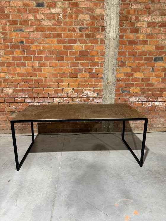 Image 1 of Keramische eettafel met roestkleurig tafelblad 180x90 cm