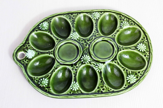 Image 1 of Aardewerk eierset met zout en peper 1960