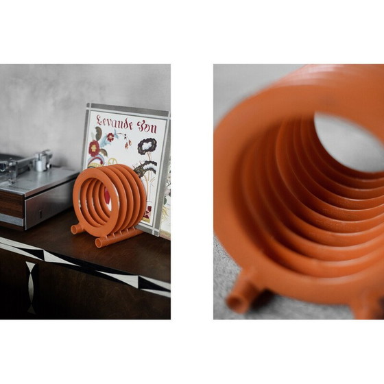 Image 1 of Vintage oranje plastic vinyl platenhouder van Zzg Biały Dunajec, Polen 1970