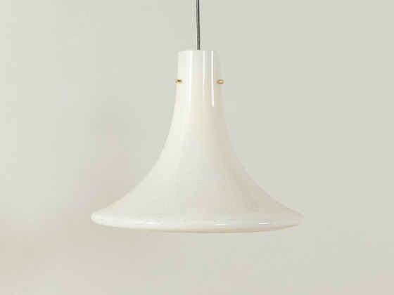 Image 1 of Grote Opaal Glazen Plafondlamp