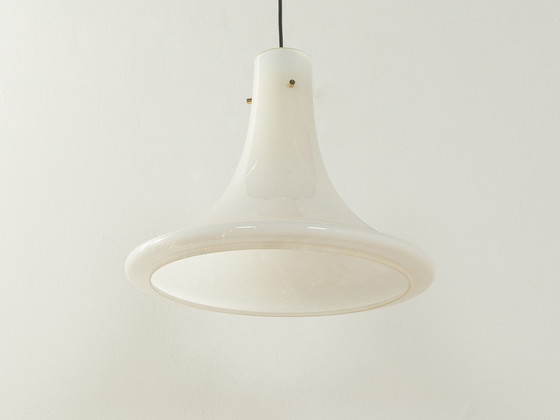 Image 1 of Grote Opaal Glazen Plafondlamp