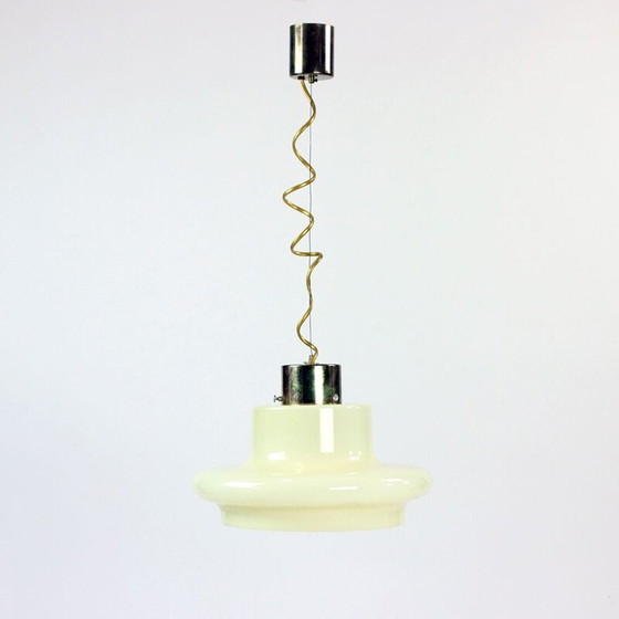 Image 1 of Vintage plafondlamp in crème opaline en messing, 1960