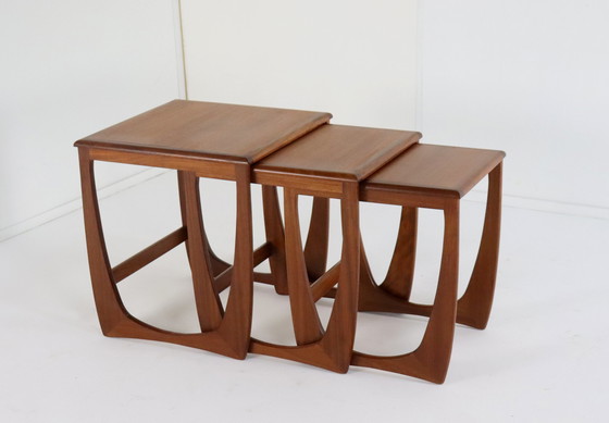 Image 1 of Set Van 3 Sunelm Nesting Tables ´Partington´ Vintage