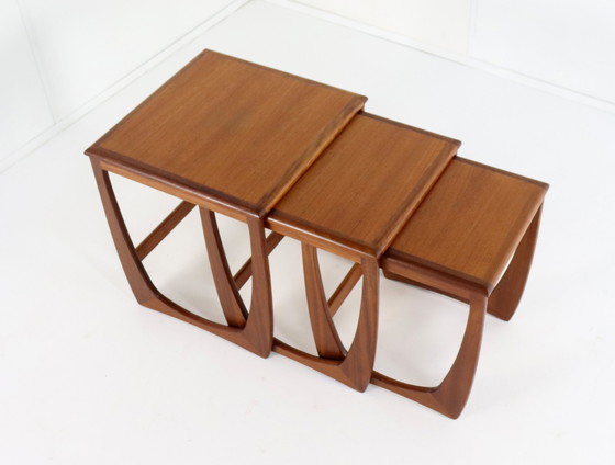 Image 1 of Set Van 3 Sunelm Nesting Tables ´Partington´ Vintage