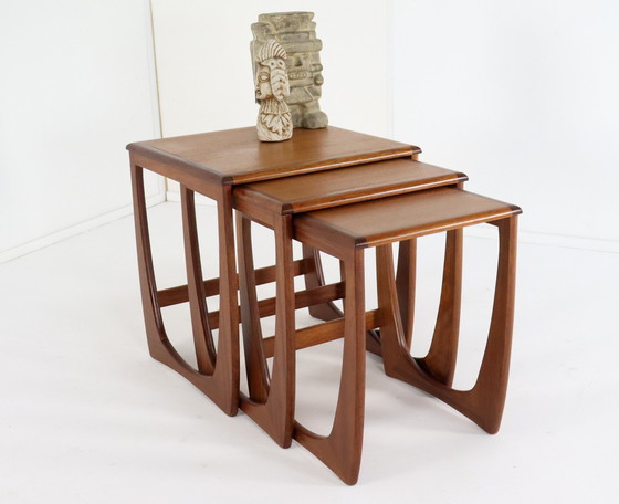 Image 1 of Set Van 3 Sunelm Nesting Tables ´Partington´ Vintage