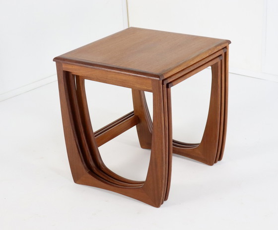 Image 1 of Set Van 3 Sunelm Nesting Tables ´Partington´ Vintage