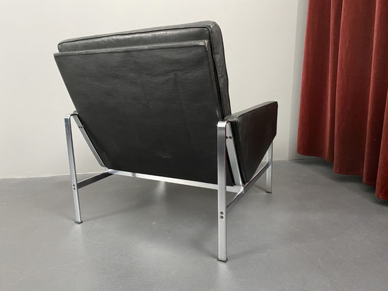 Image 1 of Kill internationale fauteuil