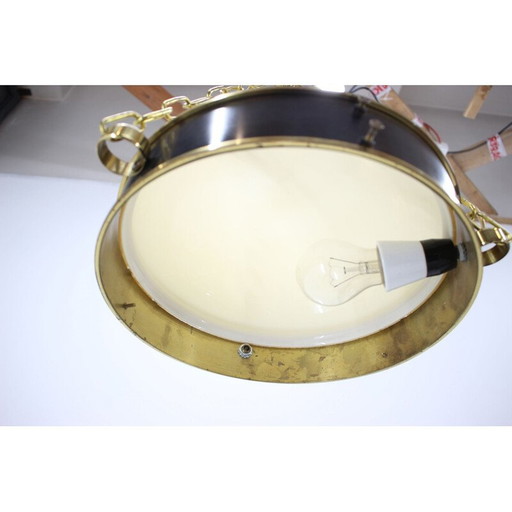 Paar vintage hangers van messing en glas, Tsjecho-Slowakije 1950