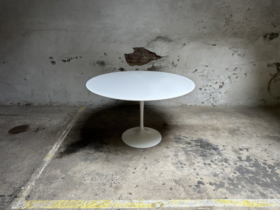 Image 1 of Eero Saarinen Voor Knoll International tafel tulip