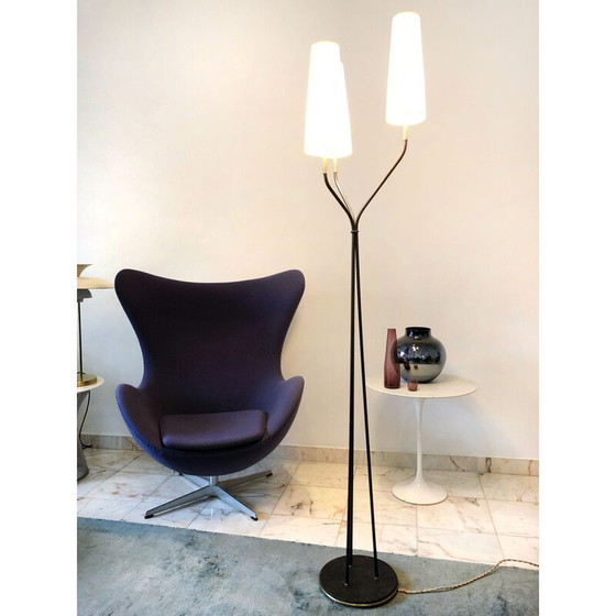 Image 1 of Vintage driepoot vloerlamp van metaal en messing voor Lunel, 1955