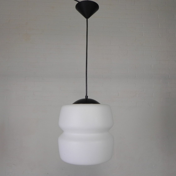 Image 1 of Vintage Hanglamp Met Opaline Glazen Bol, Jaren 60