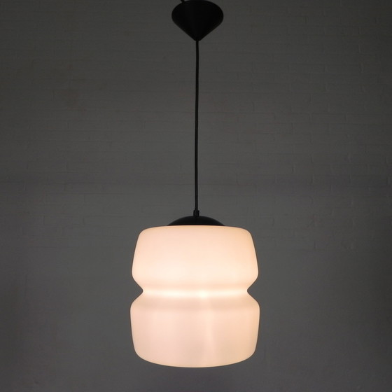 Image 1 of Vintage Hanglamp Met Opaline Glazen Bol, Jaren 60