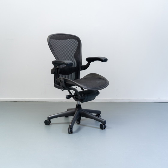 Image 1 of Herman Miller Aeron bureaustoel