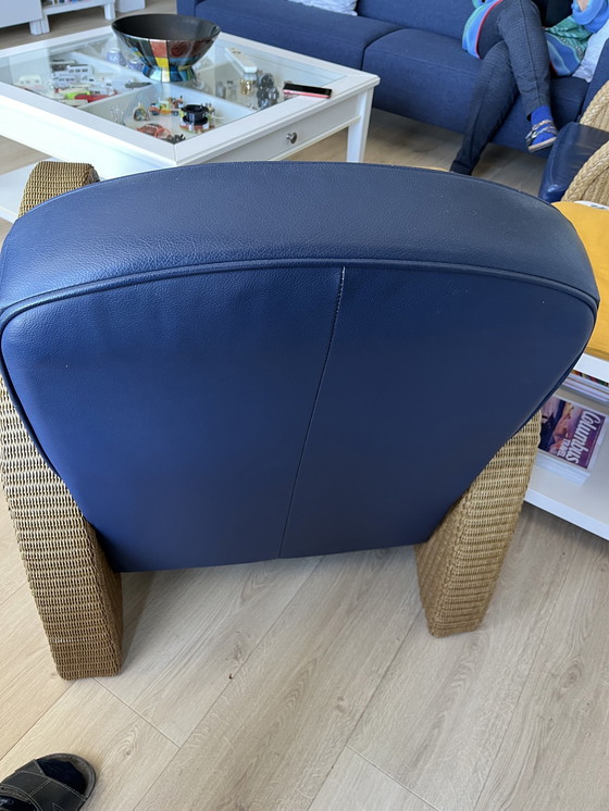 Image 1 of 2 Loom Lloyd Fauteuils Met Donker Blauw Leren Bekleding