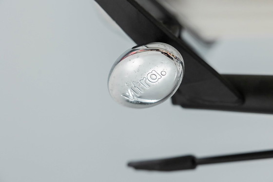 Image 1 of Eames Ea117 Alugroup bureaustoel