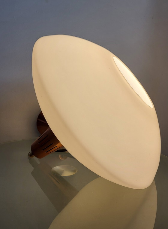 Image 1 of Vintage opaline glazen hanglamp, Scandinavische stijl, koper afwerking