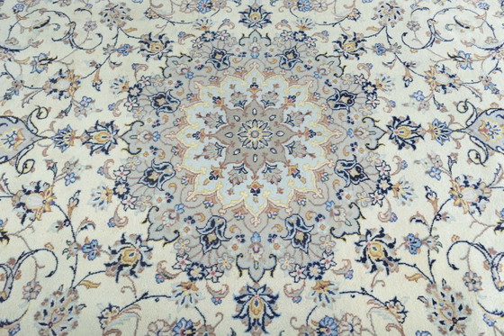 Image 1 of Handgeknoopt oosters Keshan Vloerkleed - 360 X 247 Cm