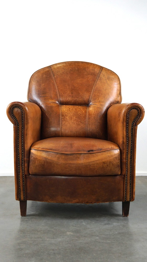 Image 1 of Schapenleren fauteuil met een stoere look