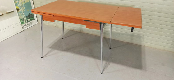 Image 1 of Vintage Formica uitschuifbare eettafel