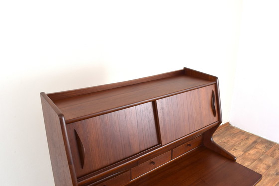 Image 1 of Mid Century Deense teakhouten secretaire, 1960S.