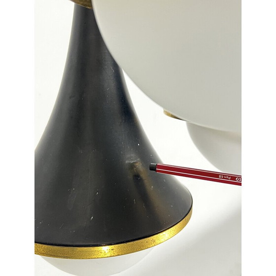 Image 1 of Vintage hanglamp in messing en opaline glas voor Stilnovo, Italië 1950