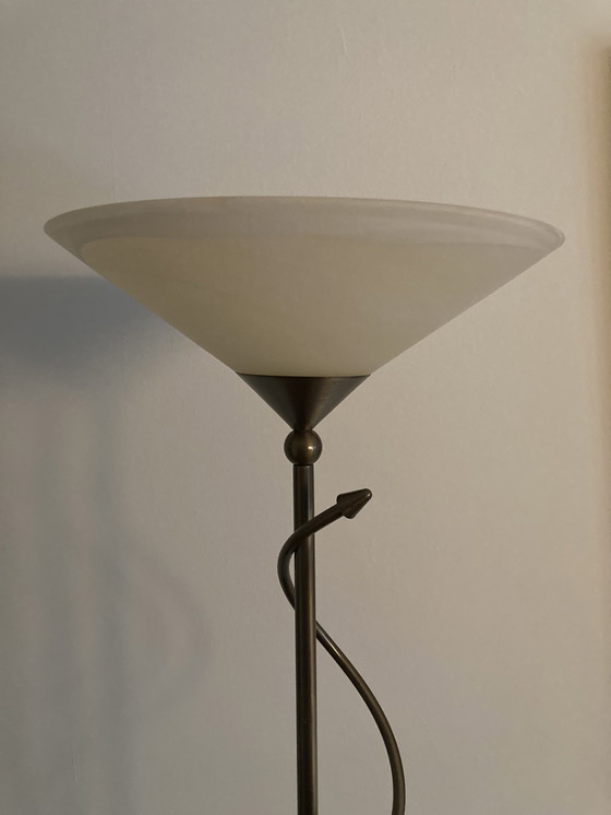 Image 1 of Massive Burgundy vloerlamp