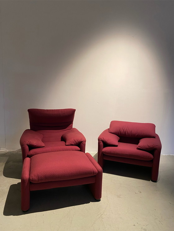 Image 1 of 2 x Cassina Maralunga chair + hocker