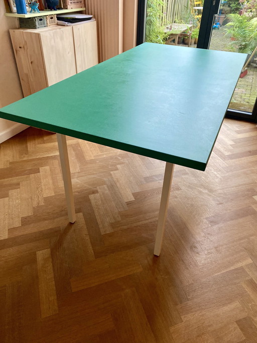 Hay Two-Colour Table Eettafel