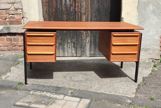 Image 1 of Deens Bureau Made In Denmark Mid Century Design Tafel Bureau Schrijftafel 60s Vintage Teak Retro 60S